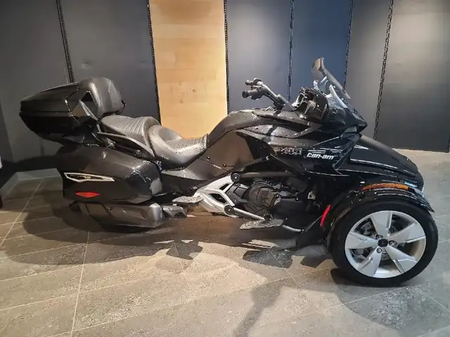 2023 CAN-AM F3 Limited SE6 in Sport Touring in Lanaudière - Image 6