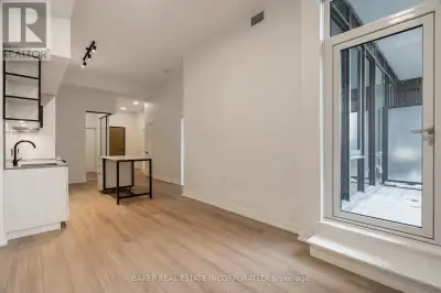 208 - 740 DUPONT STREET Toronto (Dovercourt-Wallace Emerson-Junc