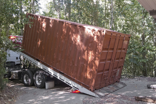 Shipping and Storage Containers on Sale -  Sea Cans - Used in Storage Containers in Guelph - Image 4