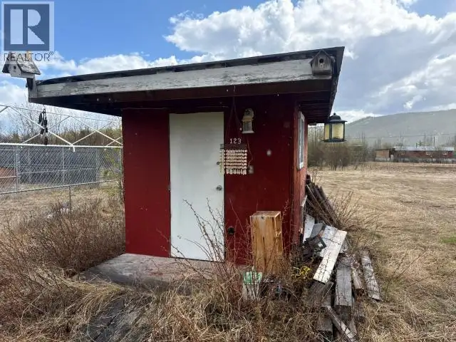 12 FIREWEED ROAD Dawson City, Yukon in Houses for Sale in Whitehorse - Image 24