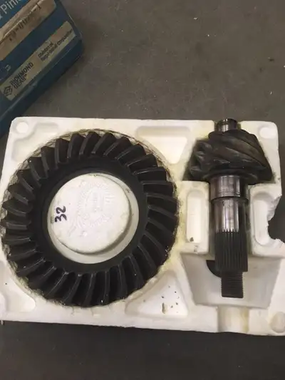 Richmond Gear 4.29:1 Pro Gears Set 79-0079-1 Ford 9 inch Used Will need aftermarket pinion support....