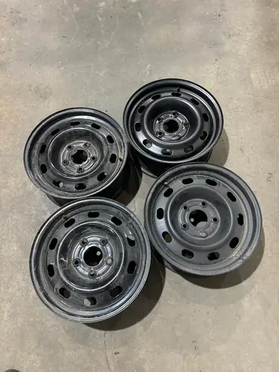 Four used Ram 1500 17 inch 5 bolt pattern steel wheels. Bolt pattern is 5x 139.7. Fits most 1500 Ram...