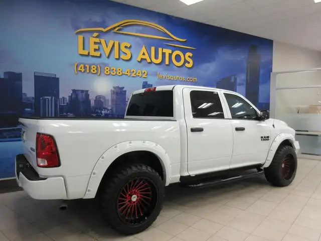 RAM 1500 CLASSIC 2023 V6 3.6L 4X4 CREW-CAB BOITE 5'7 in Cars & Trucks in Lévis - Image 8