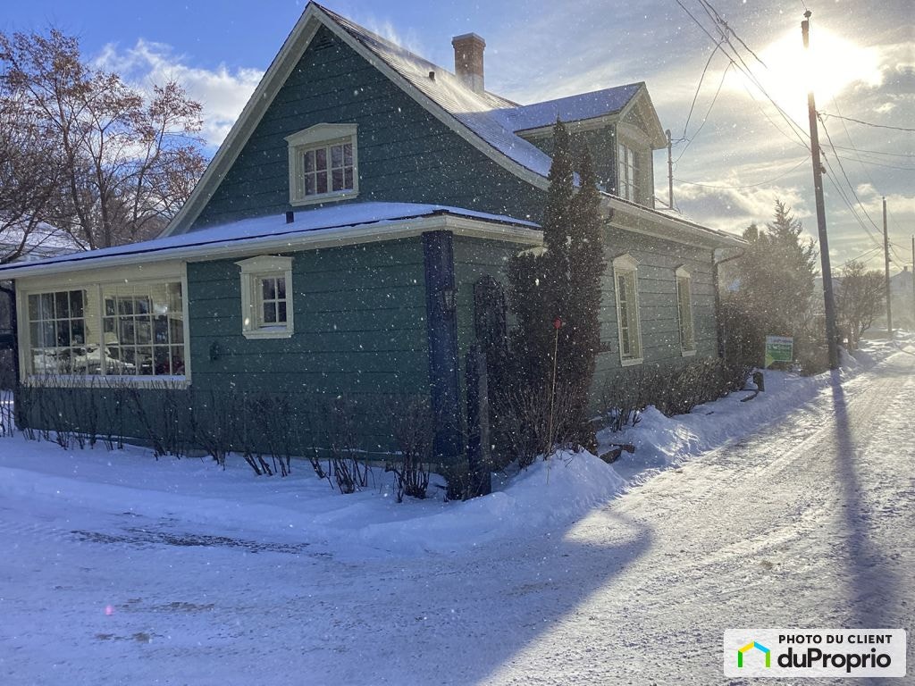 $499,900 - 1 1/2 Storey for sale in Kamouraska — photo 1
