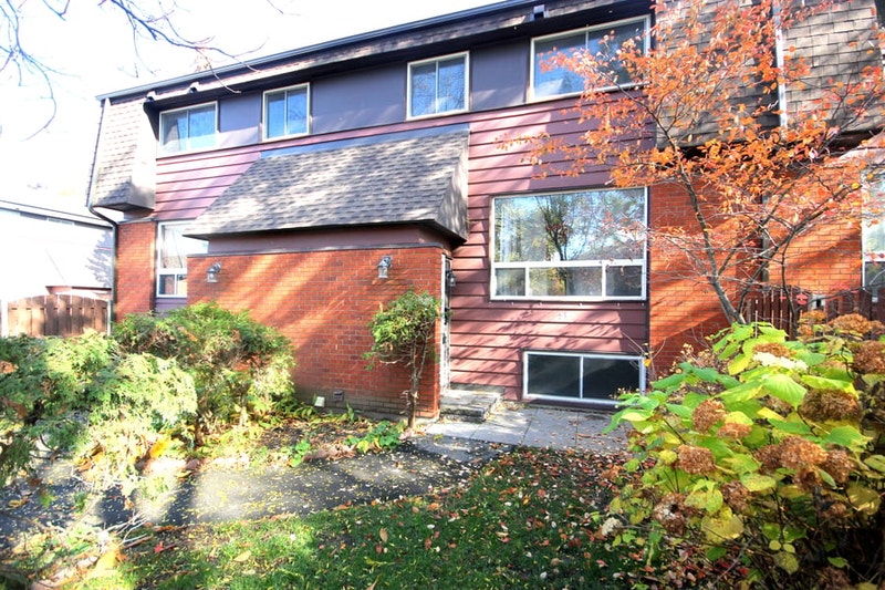 Townhome for Rent Ottawa 5 Banner Rd Long Term Rentals Ottawa Kijiji