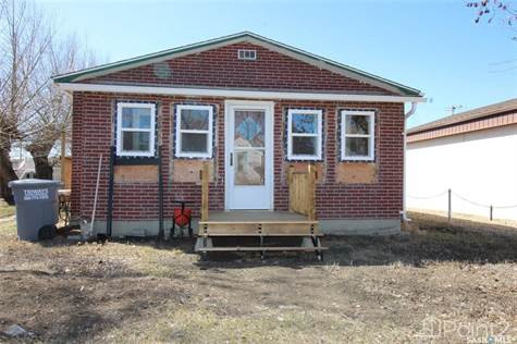 224 Front STREET in Houses for Sale in Swift Current