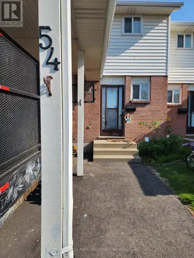 Welcome to Unit 54 at 1318 Highbury Ave! Nestled in Carriage Park Estates a quiet, well-kept communi...