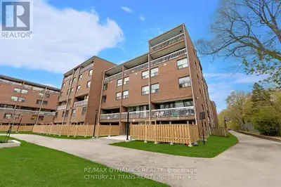604 - 4064 LAWRENCE AVENUE E Toronto (West Hill), Ontario