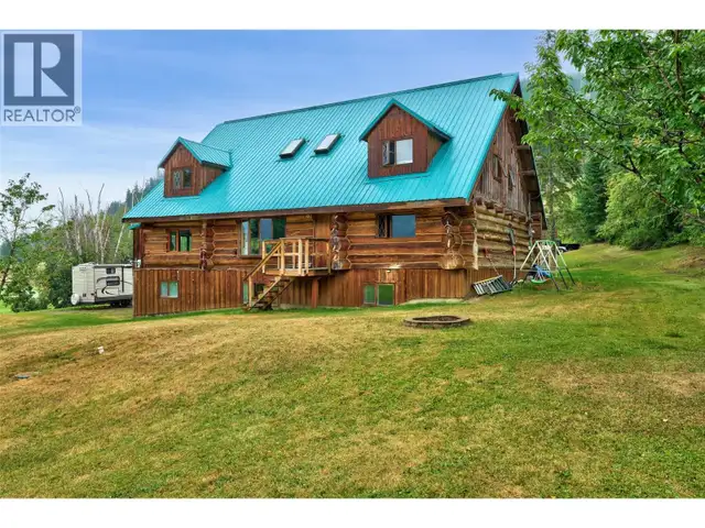 601 Yellowhead Highway S McLure, British Columbia in Houses for Sale in Kamloops - Image 5