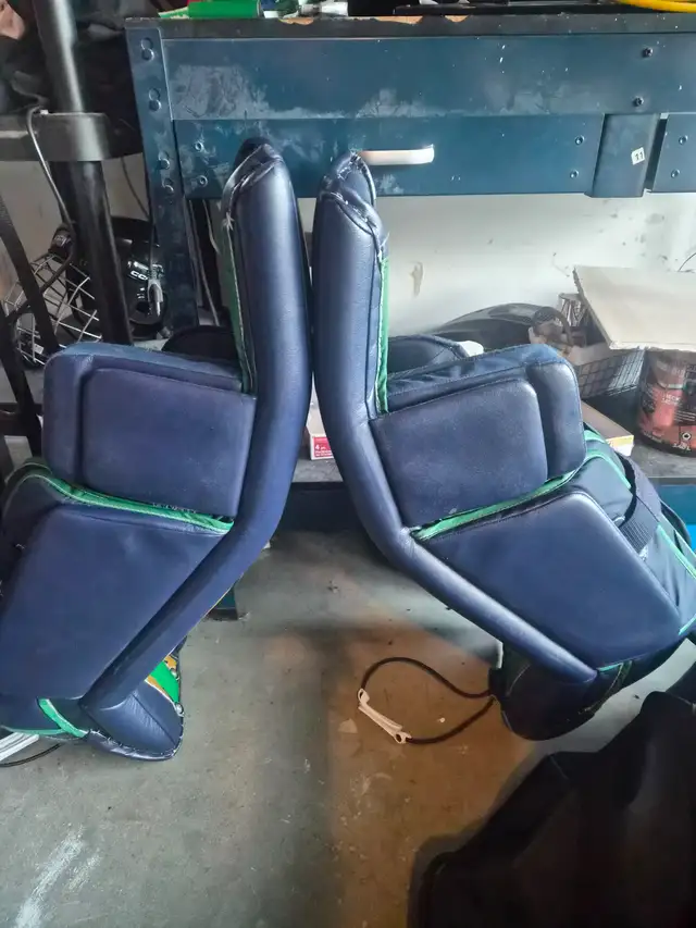 Goalie Gear in Hockey in Sudbury - Image 4