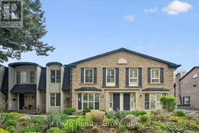 Just minutes from Burlington's beautiful Waterfront Trail and Lake Ontario, this 3-bedroom, 3-bathro...