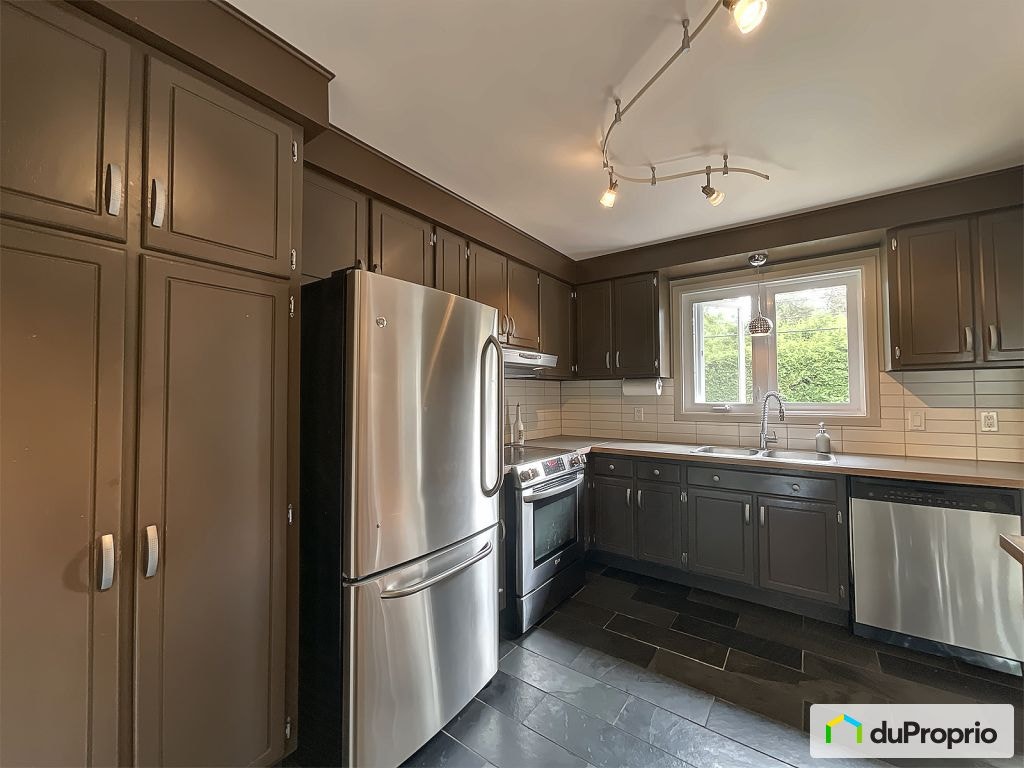 $689,000 - Bungalow for sale in L'ile-Bizard / Sainte-Geneviève — photo 2