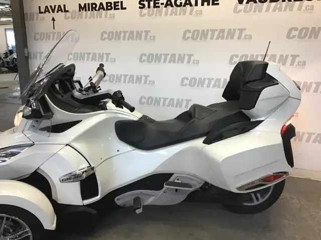 2012 Can-Am Spyder RT Limited in Sport Touring in West Island - Image 4