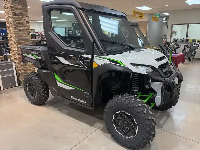 2025 Kawasaki Ridge HVAC HVAC DELUXE XR CAB MODEL WITH HEAT/AC D in ATVs in Guelph - Image 3