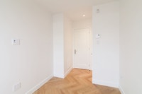 Akelius three bedroom apartment for rent. Located near Bernard in the Outremont neighborhood, Montre... (image 8)