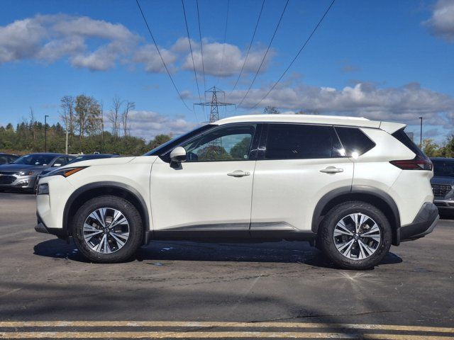 2021 Nissan Rogue SV Premium AWD | Leather | Pano Roof in Cars & Trucks in Guelph - Image 2