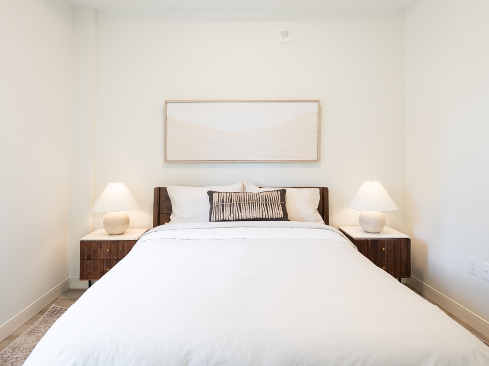 BREATHTAKING -NEW 2 BEDROOM FOR THE FALL SEASON DOWNTOWN HALIFAX 5