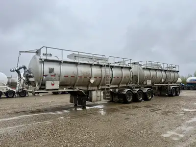 2012 TREMCAR TC407 64,000 LITRE SUPER B TANK TRAILER - TREMCAR 32 FT ALUMINUM TRI AXLE LEAD TRAILER-...