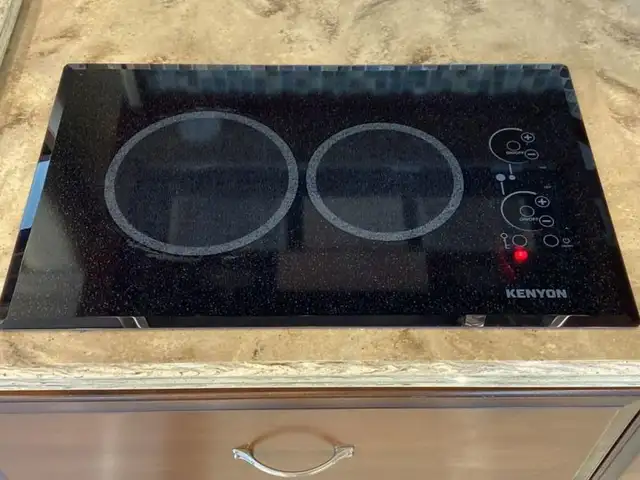 2014 Newmar Mountain Aire 4369 in RVs & Motorhomes in Abbotsford - Image 16