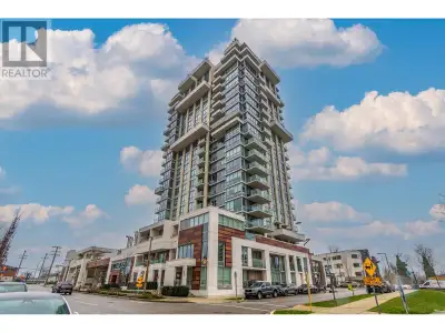 Views and Location !!! Welcome to Park West - a luxurious brand new development on the border of Nor...