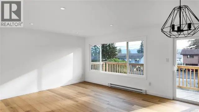 4644 Macintyre Ave Courtenay, British Columbia in Houses for Sale in Comox / Courtenay / Cumberland - Image 8