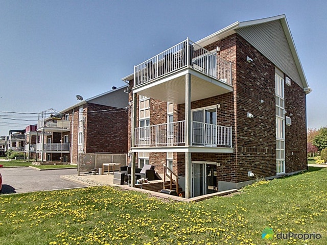 $1,100,000 - Triplex for sale in La Prairie — photo 2