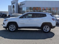 This Jeep Compass has a durable Intercooled Turbo Regular Unleaded I-4 2.0 L/122 engine powering thi... (image 4)