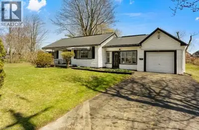Fully renovated 3-bedroom, 1-bathroom home available for lease in a convenient Fort Erie location. T...