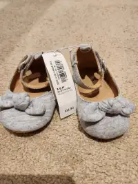 Infant girl shoes 3-6 months BNIB