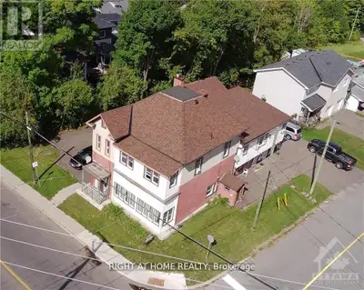 Attention Investors! Legal 5 Plex in Arnprior with 5 Units of Income. Incredible location in Arnprio...