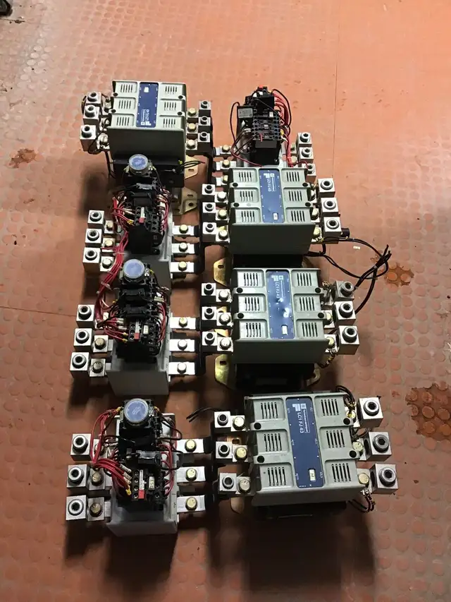 Démarreur Telemecanique 300 HP (LC1FJ43) in General Electronics in Drummondville - Image 3