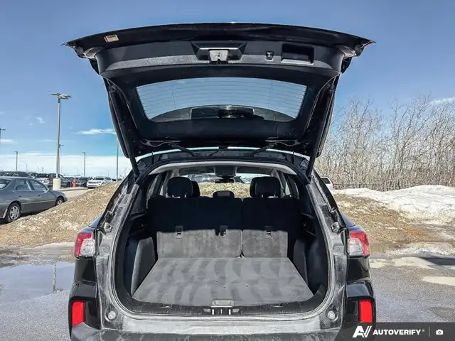 2021 Ford Escape SE | AWD | HEATED SEATS & STEERING | CARPLAY in Cars & Trucks in Edmonton - Image 21