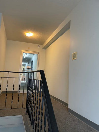 We have 2 rooms to sublet out for professional individual starting new business or small business st...