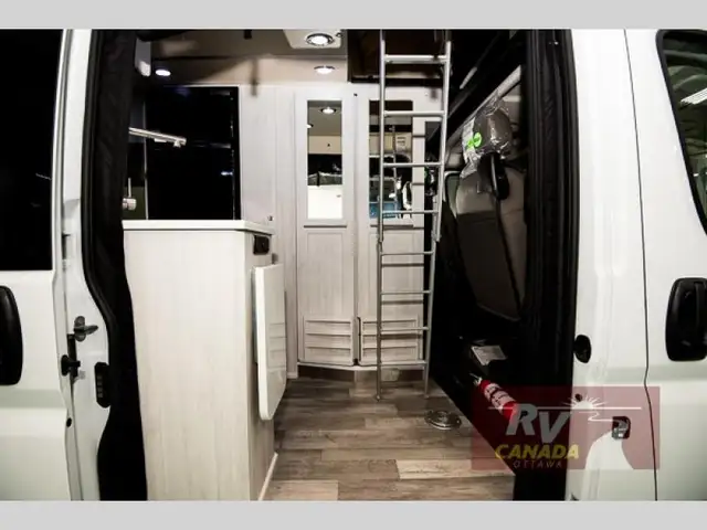 2025 Roadtrek Roadtrek Zion Slumber in RVs & Motorhomes in Ottawa - Image 11