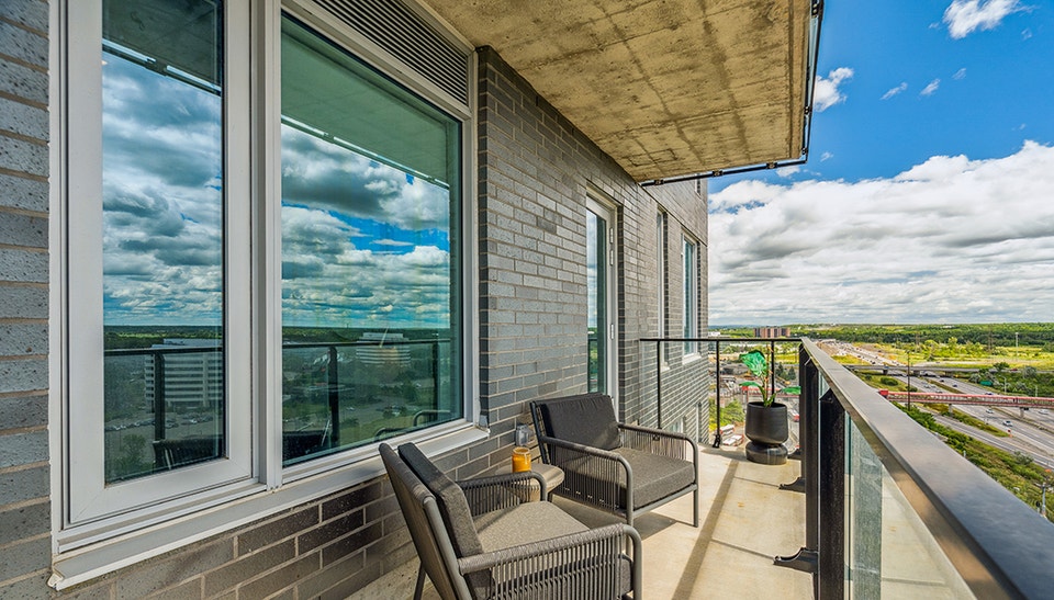2 Bedroom Available For October 15th! 5
