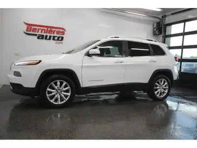 Jeep Cherokee Limited V6 2016 avec moteur V6 3.2L developpant 271 HP et traction integrale 4x4 perfo...