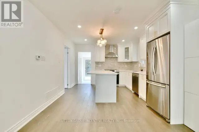 1556 HOUSTON AVENUE Innisfil, Ontario in Houses for Sale in Barrie - Image 9