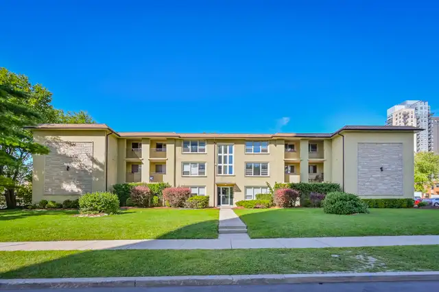 Student Rooms Available Steps From Laurier!! - Furnished Rooms!! in Room Rentals & Roommates in Kitchener / Waterloo - Image 19