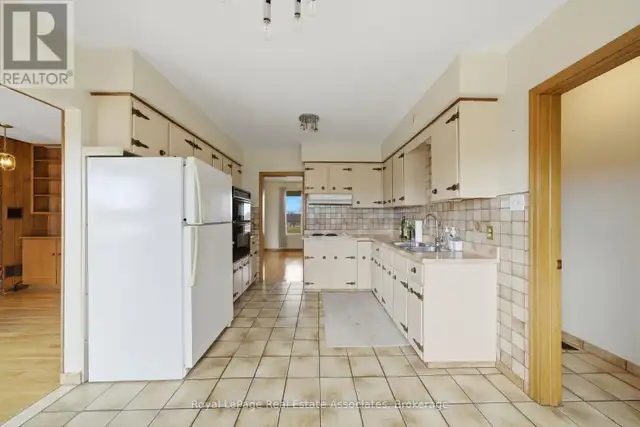 1137 RIDGE ROAD Hamilton, Ontario in Land for Sale in Hamilton - Image 15