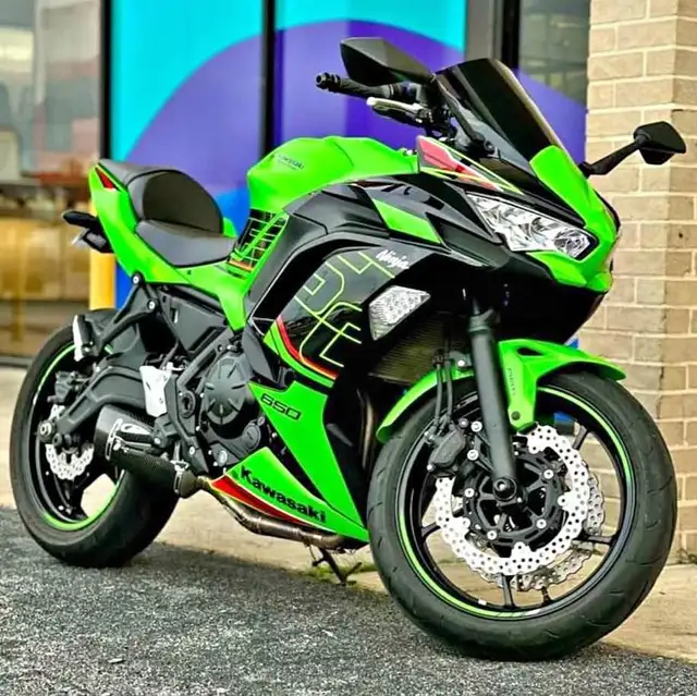 2023 KAWASAKI NINJA 650 KRT - FINANCE AVAILABLE!  in Sport Bikes in Winnipeg - Image 2