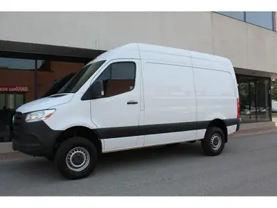 RARE FIND 4X4!!! 2019 MERCEDES SPRINTER 2500 -- 144 - HIGH ROOF -- 4X4!!! 3.0L V6 DIESEL ENGINE !!!...