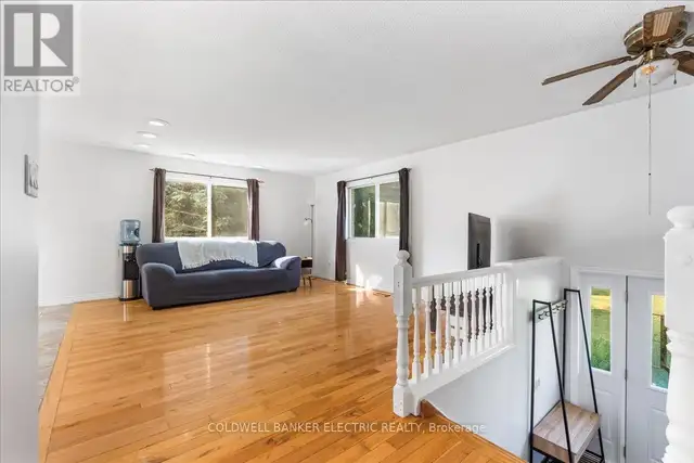 15 MCINTYRE ROAD Prince Edward County (Ameliasburg Ward), Ontari62863793732737124