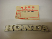 NOS OEM Honda tank badge 87123-107-781 1970 CB 100