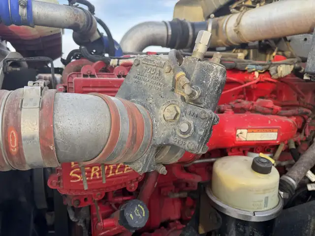 2012 KENWORTH T800 in Heavy Trucks in Saskatoon - Image 12