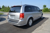 2019 Dodge Grand Caravan SXT 150,110 KM Now Only $17,950(Was $18,950) or $145 Bi-Weekly (O.A.C.). Bi... (image 4)