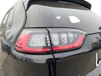 Conquer the toughest trails with confidence in this Trail Rated 2022 Jeep Cherokee Trailhawk. This c... (image 4)