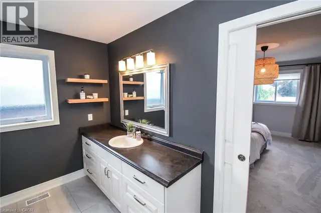 295 COURTLAND Street Delhi, Ontario in Houses for Sale in Norfolk County - Image 21