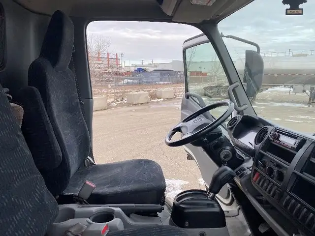 2018 Hino Truck 195 FROZEN in Heavy Trucks in Saskatoon - Image 23