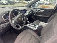 This Chevrolet Blazer LT runs a strong turbocharged 2.0L engine paired with a smooth 9-speed automat... (image 7)
