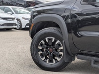 Look at this 2022 Nissan Frontier PRO-4X. Its Automatic transmission and Regular Unleaded V-6 3.8 L/... (image 8)